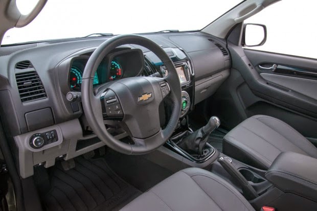 Chevrolet S10 2015 interior acabamento interno