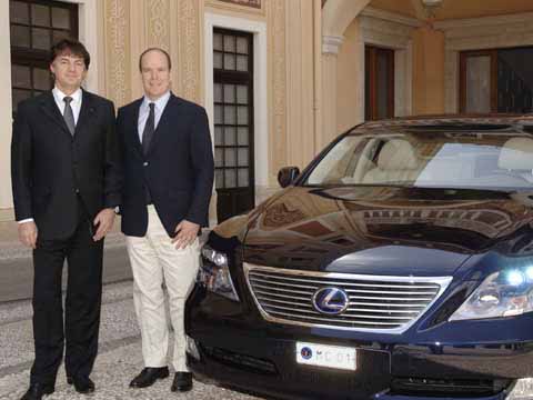 President Car Monaco - Lexus 600h