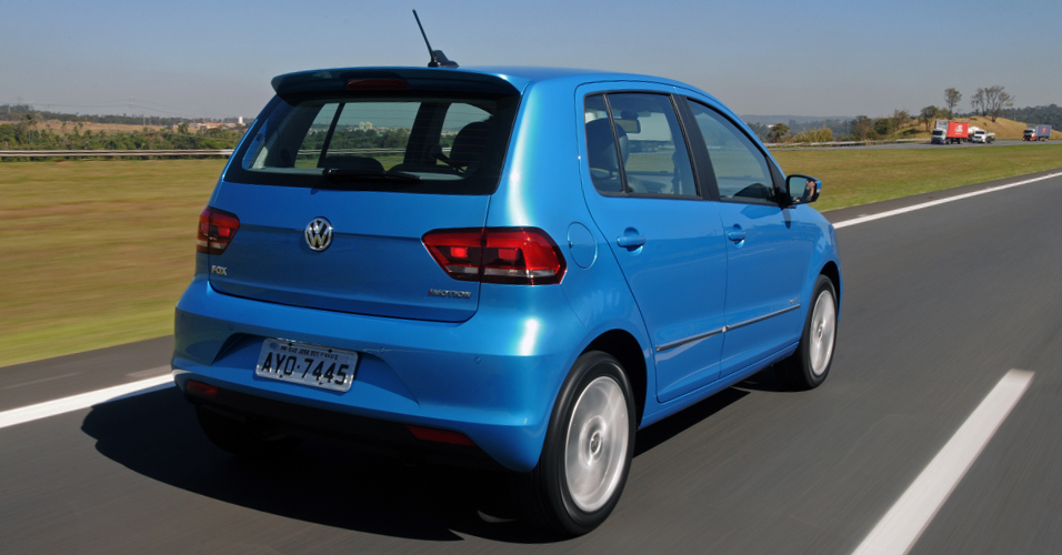 Fotos do Volkswagen Novo Fox 2015 azul